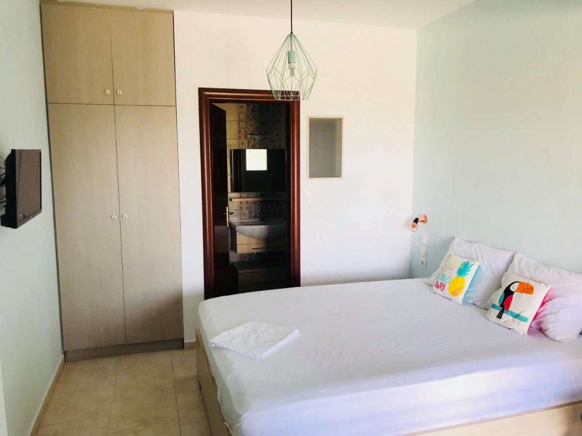 Golden View Apartments Myrina Limnos Екстериор снимка