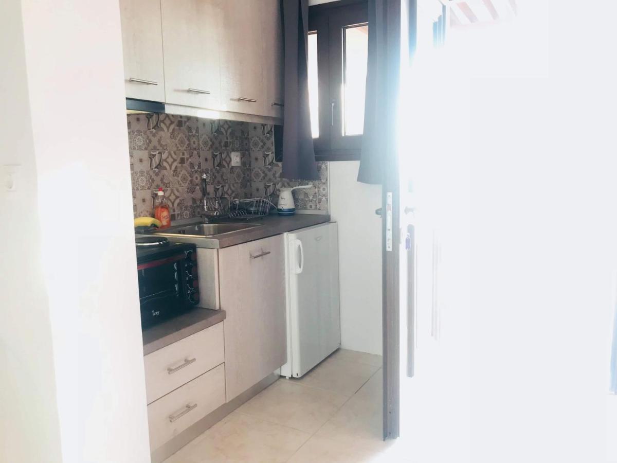 Golden View Apartments Myrina Limnos Екстериор снимка