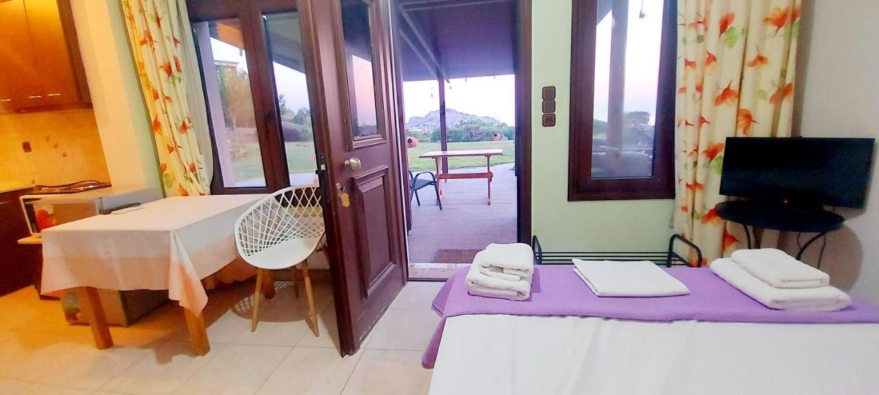 Golden View Apartments Myrina Limnos Екстериор снимка