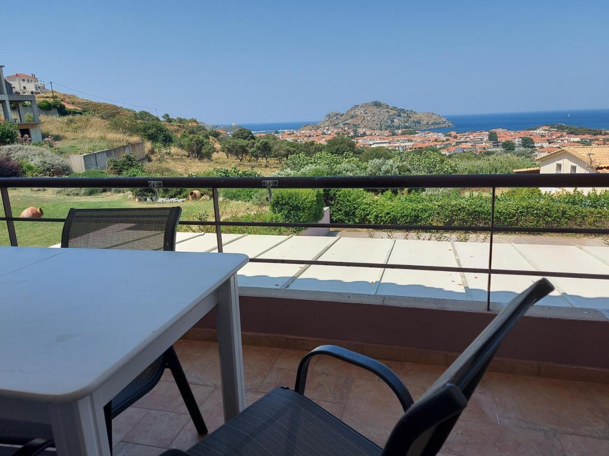 Golden View Apartments Myrina Limnos Стая снимка