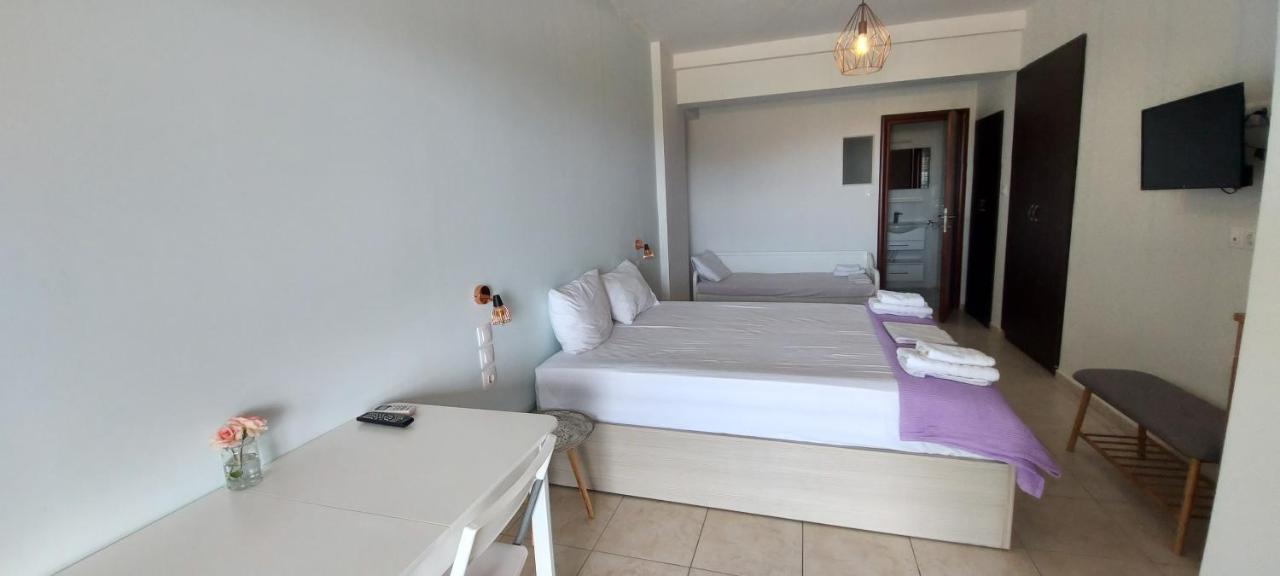 Golden View Apartments Myrina Limnos Екстериор снимка